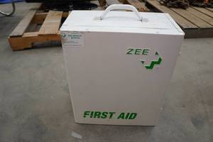 lot 17 image: Zee Medical Service Metal First Aid Box