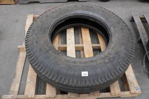 lot 43 image: Goodyear Hi-Miler Special 11-22.5 Tire
