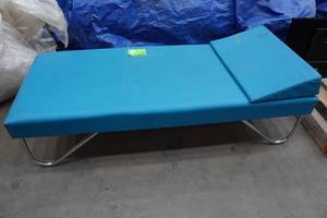 lot 29 image: Nurse Bed with Wedge Pillow