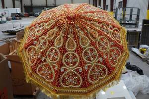 lot 34 image: Vintage Beaded Cloth Decorative Umbrella