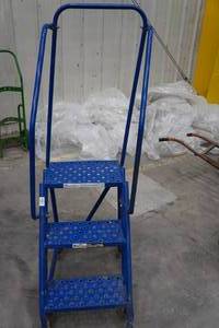 lot 77 image: Louisville Rolling Steel Warehouse Ladder with Safety Cage