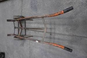 lot 81 image: 2-Wheel Dolly for Barrels