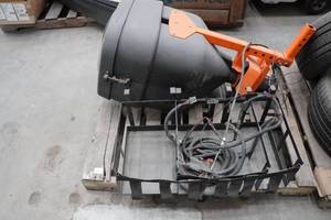 lot 47 image: SaltDogg TGSUVPROA 4.4 Cu Ft Hitch Mount Tailgate SaltSand Spreader