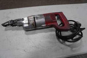 lot 112 image: Milwaukee 6508 Corded Sawzall