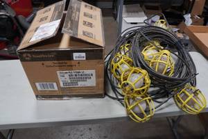 lot 193 image: 2 100 Strands of Temporary Lighting