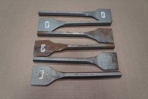 lot 189 image: 6 B-18 Floor Chisels