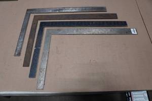 lot 186 image: 4 Construction Squares