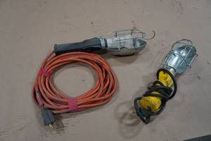 lot 217 image: 2 Worklights