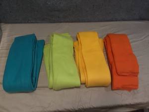 4 throw Blankets&nbsp