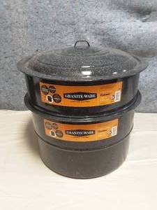2 Granite-Ware Canners 2 jar racks 1 lid