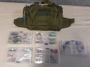Fishing Lure Bag with 5 Tackles Boxes with Lures