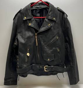 lot 69 image: Vintage Mens Leather Jacket