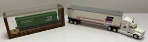 lot 114 image: K-Line Die-Cast Burlington Northern Semi Truck & Burlington Northern HO Train Car In Case