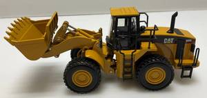 lot 137 image: Vintage 150 Scale Norscot Group Inc. Die-Cast Cat  980G Wheel Loader