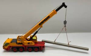 lot 171 image: Vintage Die- Cast Siku Super Series Car Crane Kempmann (With Pipe)