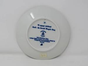 Deck the Halls Through the Decades A 12-Piece Porsgrund Christmas Plate Collection