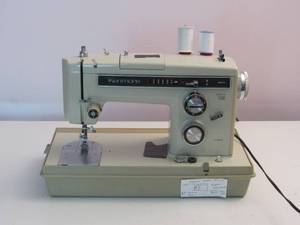 Vintage Kenmore Model 1731 working Sewing Machine and accessories