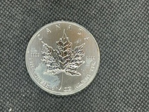 2011 Canadian 1 Oz. Silver Maple Leaf Coin
