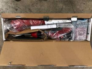 Toro 60V MAX 10 in. (25.4 cm) Brushless Pole Saw with 2.0Ah battery    Customer Returns See Pictures