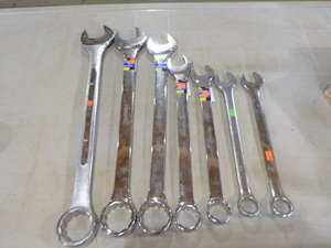 lot 13 image: 7 Wrenches