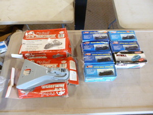 lot 49 image: Couplers