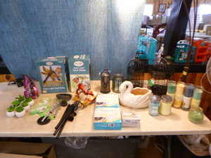 lot 103 image: Miscellaneous Dcor