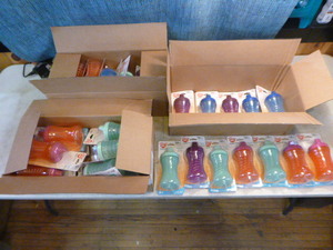 lot 121 image: 3 Dozen First Essentials Nuk Sippy Cups