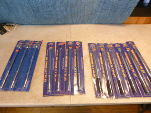 lot 139 image: 13 American Tool Exchange Breaker Bars