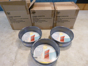 lot 184 image: 3 Boxes of Wilton Non-Stick Aluminum Steel Round Baking Pans