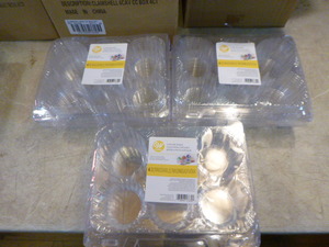 lot 190 image: Wilton Cupcake and Treat Boxes