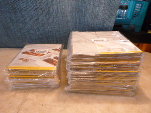 lot 194 image: Wilton Adjustable Cakes Boxes and Treat Boxes