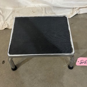 lot 26 image: Stainless Steel Surgical One-Step Step Stool - In Good Condition