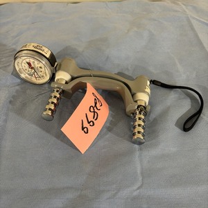 lot 38 image: MSRP $350 Jamar Hydraulic Hand Dynamometer, Max Force Patient Progress Indicator to Measure Grip Strength, Calibrated Strengthener Measures PSI, Cordless Hand Trauma Evaluation Tool, Easy Squeeze, Adjustable - Great Working condition