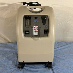 lot 20 image: MSRP $1900 Invacare Profecto2 Oxygen Concentrator WInvacare HomeFill System Port Designed To Reduce Unscheduled Maintenance Great For&nbspOxygen Bars, Spas, Torch Welding, Glass Works, Fish Farming &amp More - Good Working Condition