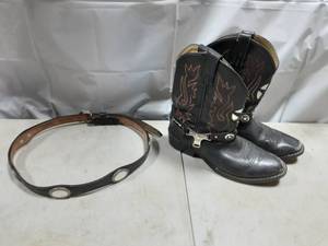 HH Boots Size 2. Tex-Tan Cow Hide Belt
