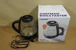 lot 6 image: Chefman Fast-Boil 1L Electric Kettle