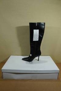 lot 49 image: The Drop Womens Gemini Tall Heeled Boot -Size 7.5