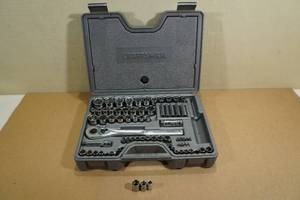 lot 56 image: Craftsman Metric & SAE Socket Set 14 38 12 Drive USA