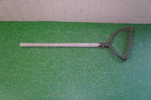 lot 70 image: Vintage Sling Blade