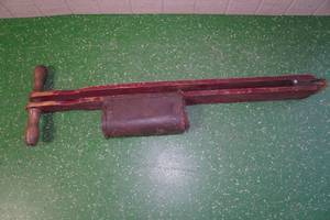 lot 72 image: Vintage ACME Hand Corn Planter