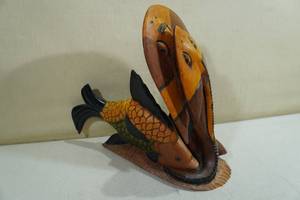 lot 236 image: Vintage African Handmade Wood Carving
