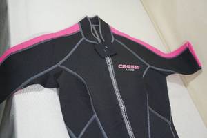 lot 259 image: Cressi Lido 2mm Womens Pink Wet Suit