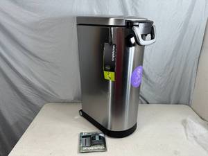New SImple Human Stainless Steel Pet Food Bin with Latch and Scoop