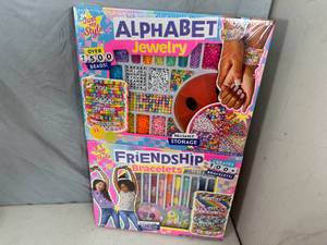 New Large Alphabet Jewelry  Friendship Bracelets Set