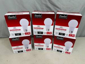 12 New LED Light Bulbs