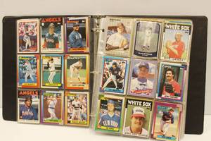 Vintage Baseball Cards Over 250 Cards Lot In One Big Folder