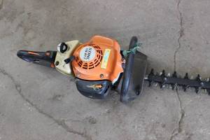 24 Inch Hedge Trimmer STIHL, HS 81 T, Gas Powered Professional Heavy Duty Lightweight Hedge Trimmer