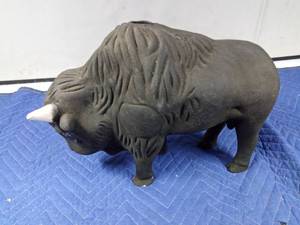 lot 23 image: Mexico ceramic buffalo bank