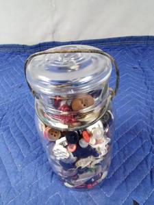 lot 55 image: vintage canning jar w glass lid full of buttons