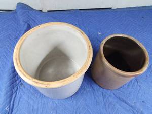 lot 74 image: 2 vintage crocks